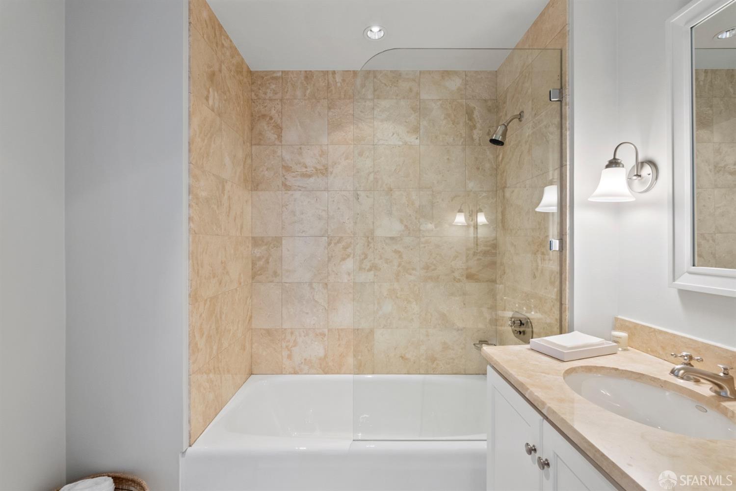 Detail Gallery Image 19 of 42 For 765 Market St 34e,  San Francisco,  CA 94103 - 2 Beds | 2/1 Baths