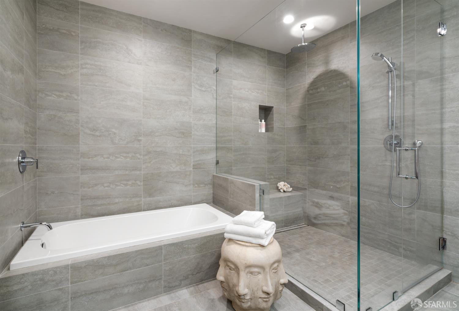 Detail Gallery Image 19 of 32 For 1012 Stanyan St, San Francisco,  CA 94117 - 3 Beds | 3 Baths