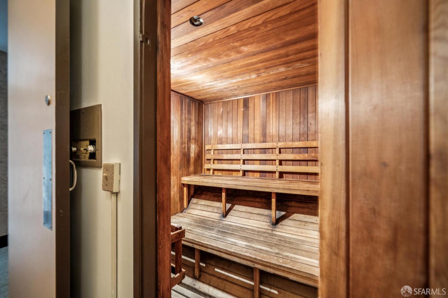 Detail Gallery Image 37 of 70 For 230 N Lake Merced Hls 4a,  San Francisco,  CA 94132 - 2 Beds | 2 Baths