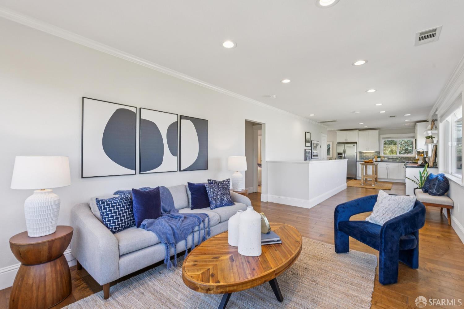 Detail Gallery Image 17 of 51 For 165 W Macarthur Blvd, Oakland,  CA 94611 - 3 Beds | 2/1 Baths