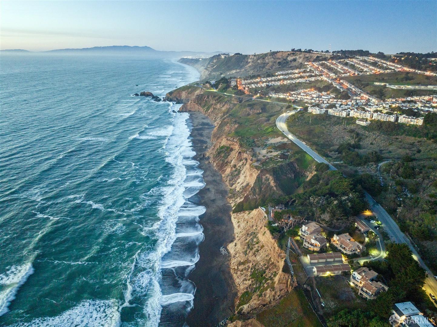 Detail Gallery Image 55 of 56 For 121 Beachview Ave, Pacifica,  CA 94044 - 4 Beds | 2/1 Baths