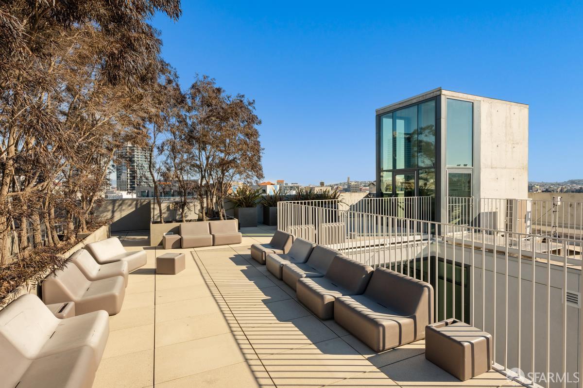 Detail Gallery Image 7 of 11 For 8 Octavia Blvd #407,  San Francisco,  CA 94102 - 0 Beds | 1 Baths