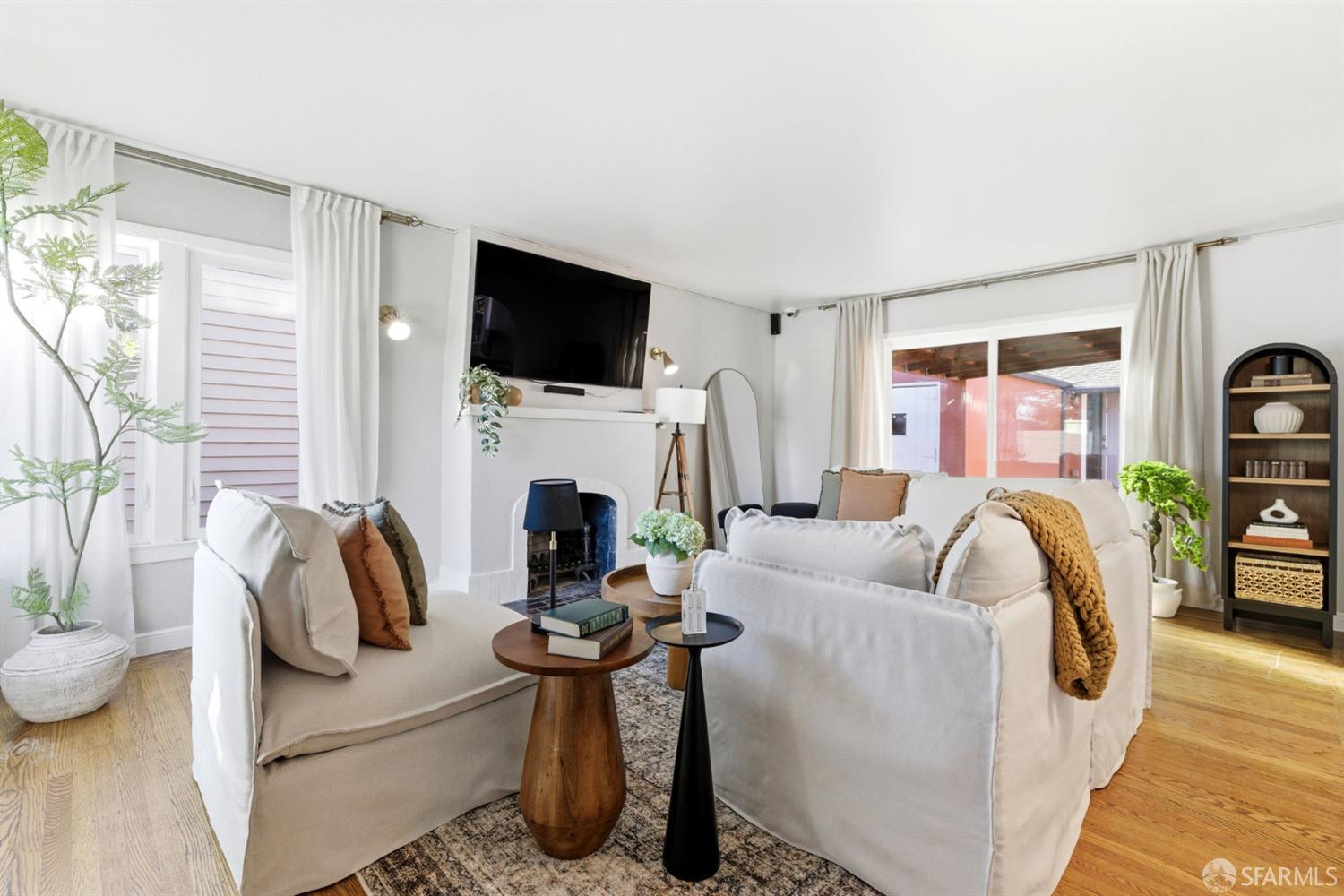 Detail Gallery Image 5 of 42 For 129 Poplar Ave, San Bruno,  CA 94066 - 3 Beds | 2 Baths