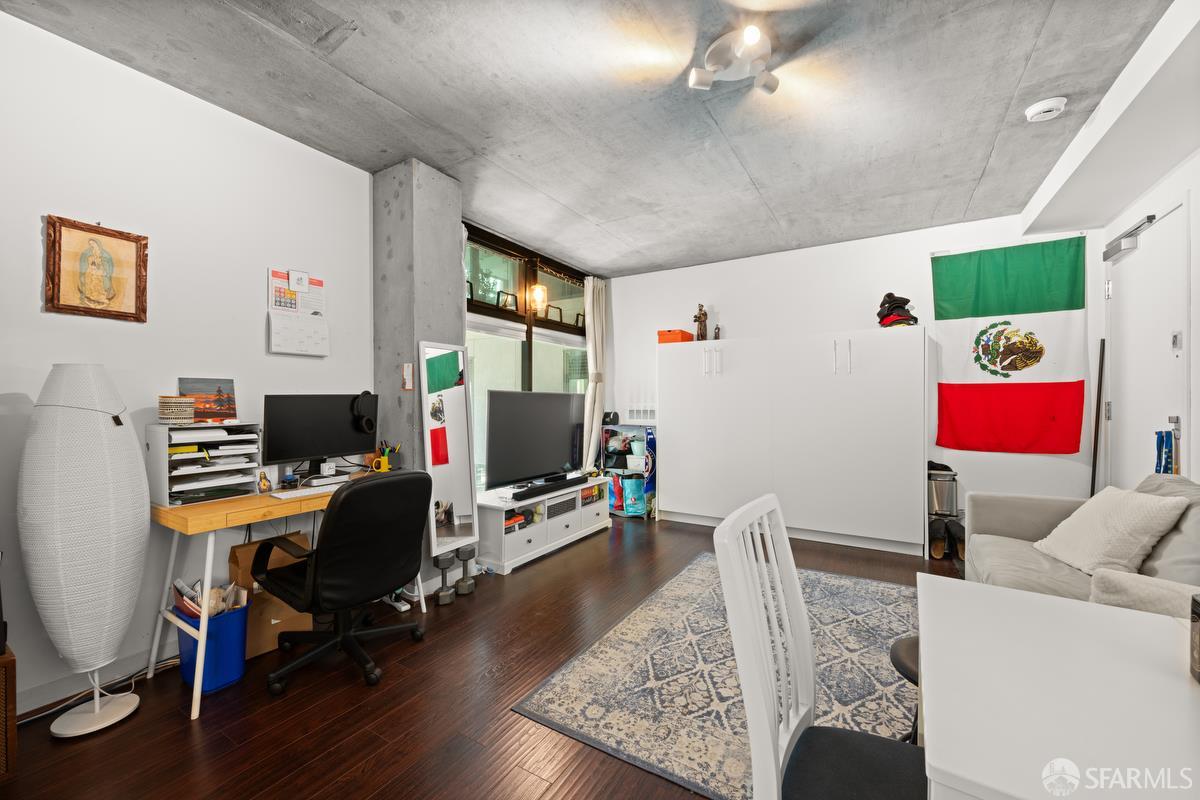 Detail Gallery Image 5 of 11 For 8 Octavia Blvd #407,  San Francisco,  CA 94102 - 0 Beds | 1 Baths