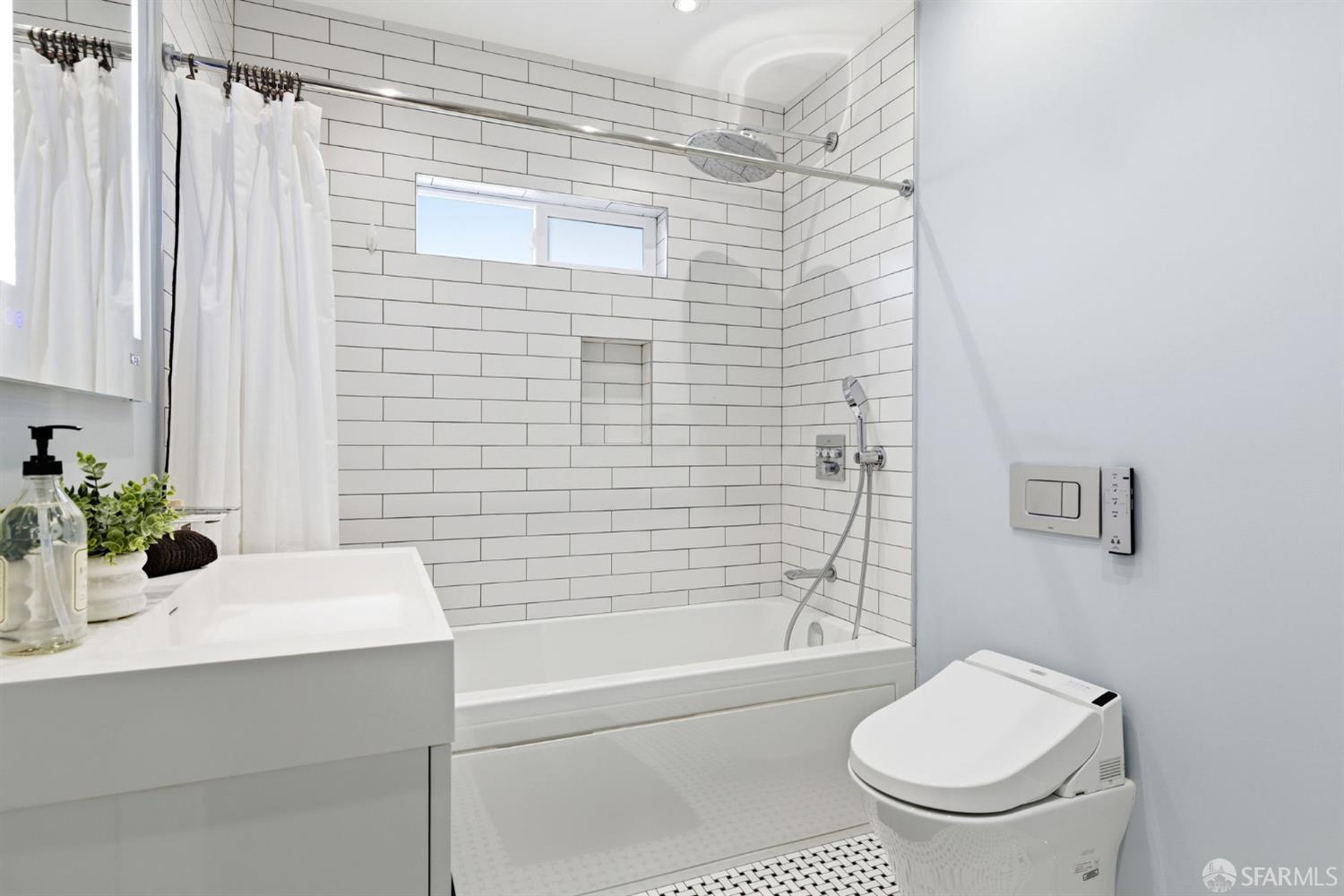 Detail Gallery Image 29 of 42 For 129 Poplar Ave, San Bruno,  CA 94066 - 3 Beds | 2 Baths