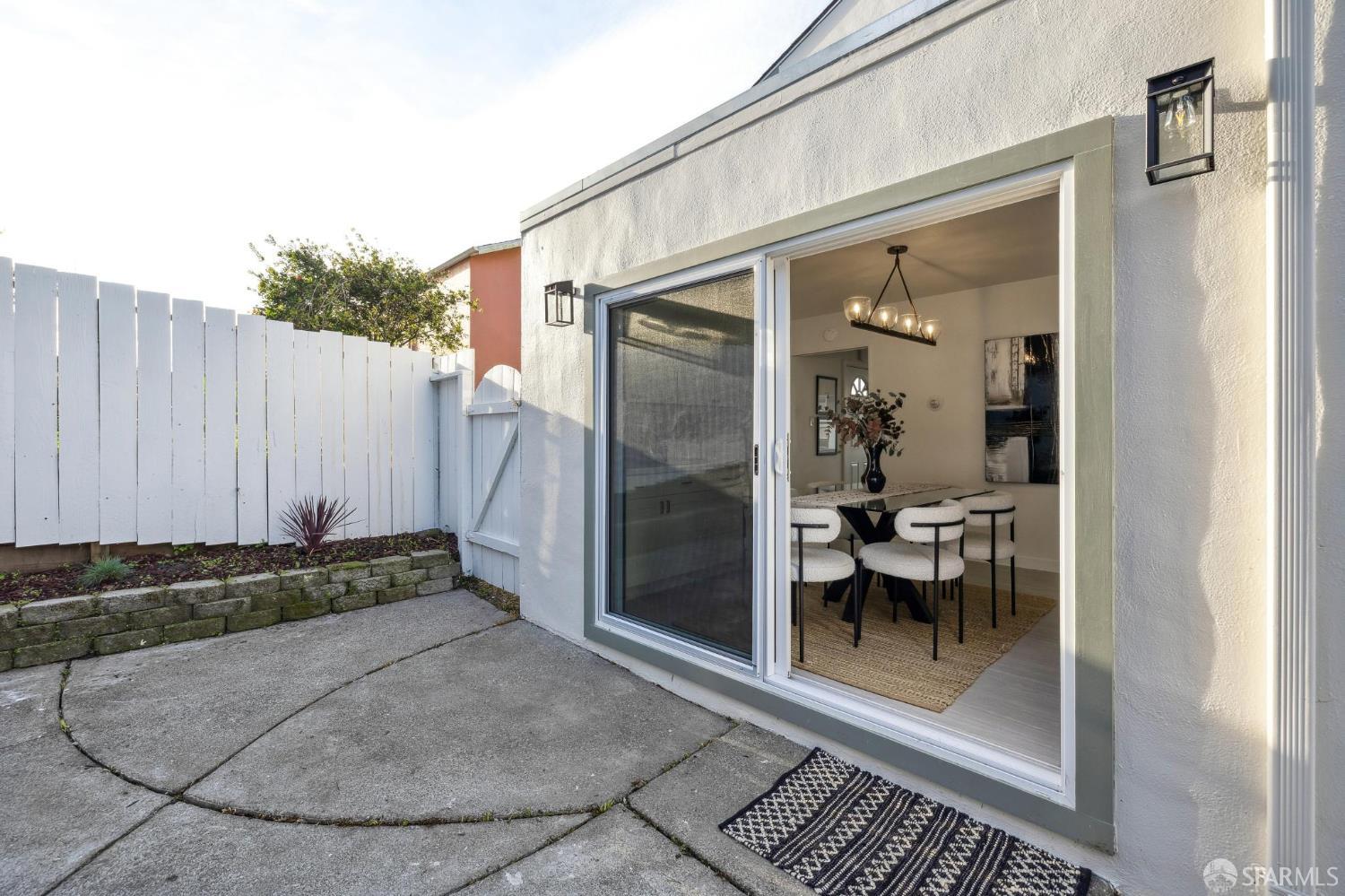 Detail Gallery Image 37 of 71 For 663 Foothill Dr, Pacifica,  CA 94044 - 3 Beds | 1/1 Baths