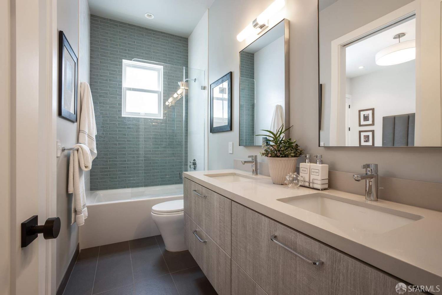 Detail Gallery Image 15 of 21 For 903 Minnesota St, San Francisco,  CA 94107 - 4 Beds | 3 Baths