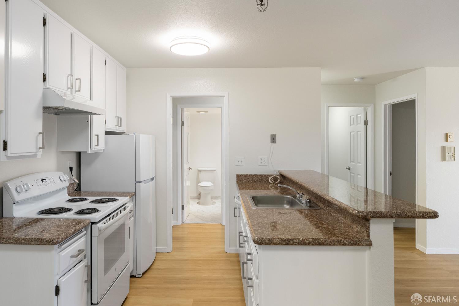 Detail Gallery Image 5 of 19 For 455 El Camino Real #307,  South San Francisco,  CA 94080 - 1 Beds | 1 Baths