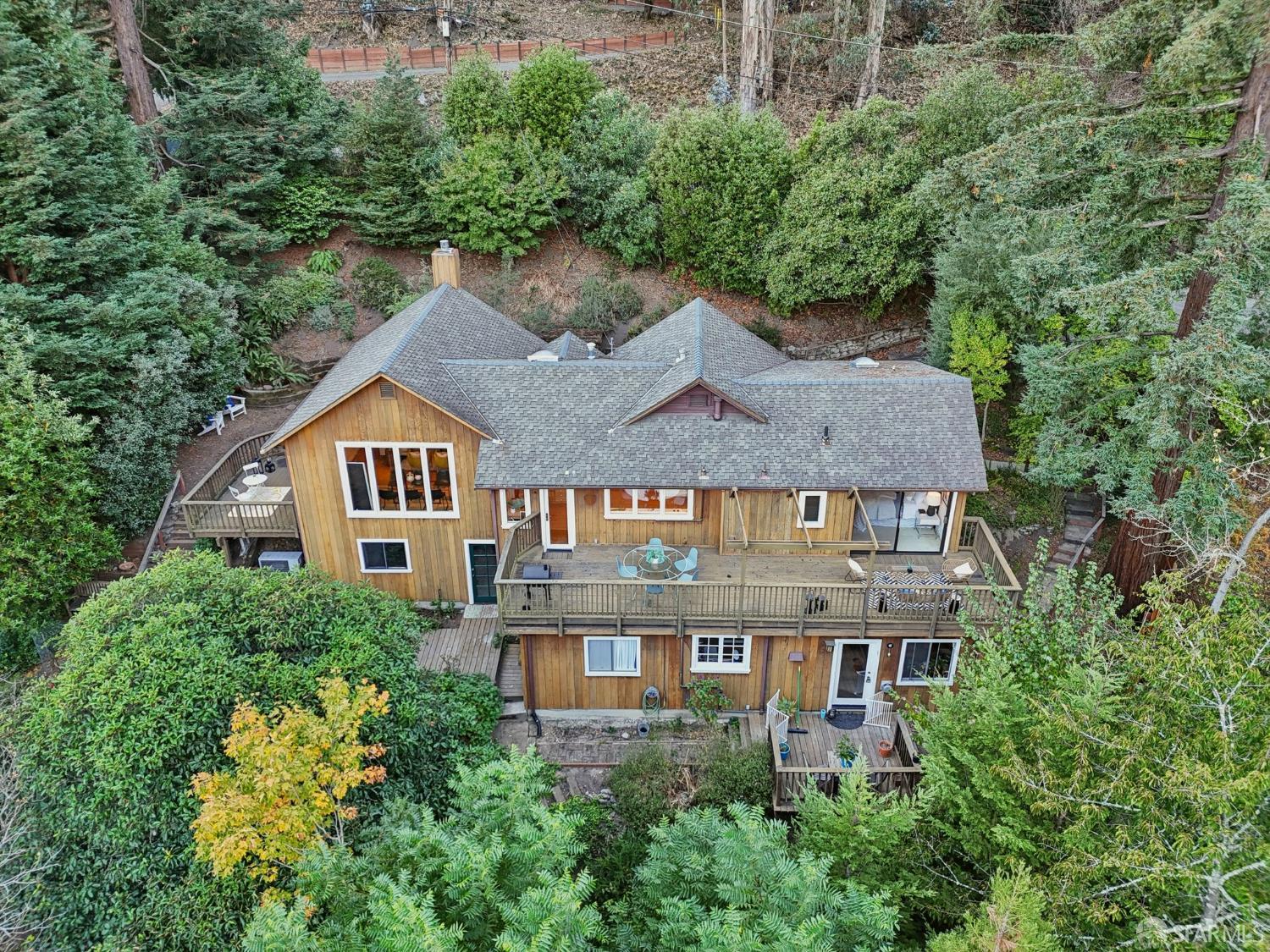 Detail Gallery Image 54 of 65 For 6891 Pinehaven Rd, Oakland,  CA 94611 - 3 Beds | 3 Baths