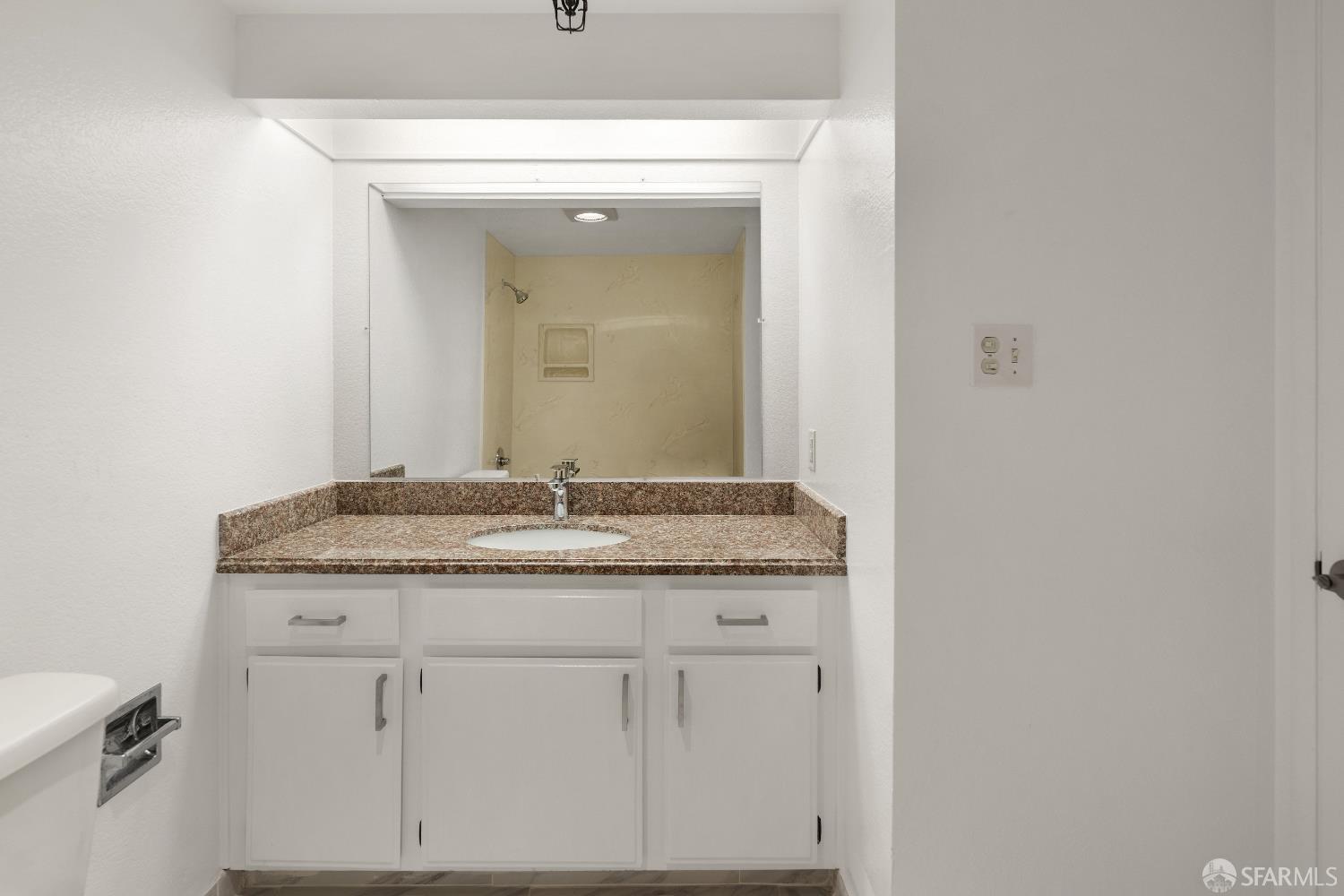 Detail Gallery Image 15 of 19 For 455 El Camino Real #307,  South San Francisco,  CA 94080 - 1 Beds | 1 Baths