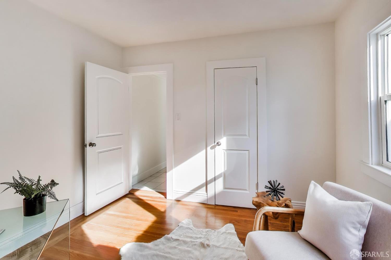 Detail Gallery Image 18 of 38 For 2304 Edwards St, Berkeley,  CA 94702 - 5 Beds | 2 Baths