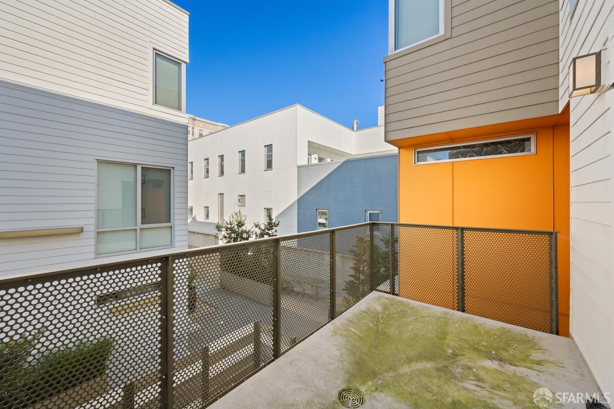 Detail Gallery Image 9 of 23 For 1345 Turk St #210,  San Francisco,  CA 94115 - 2 Beds | 1/1 Baths