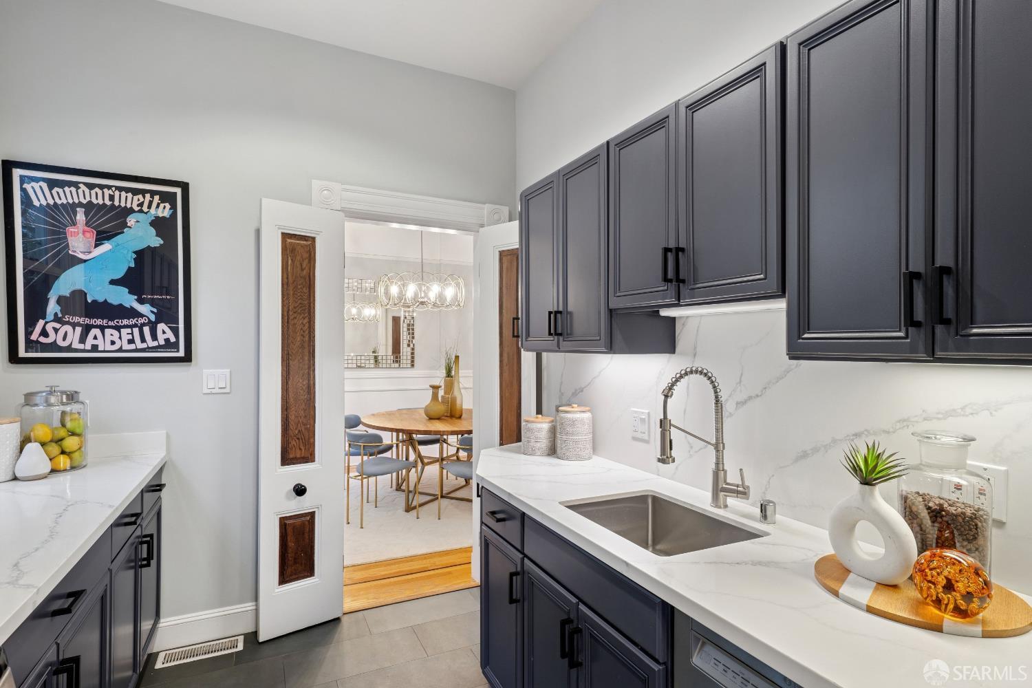 Detail Gallery Image 26 of 46 For 216 Dorland St, San Francisco,  CA 94114 - 2 Beds | 2 Baths