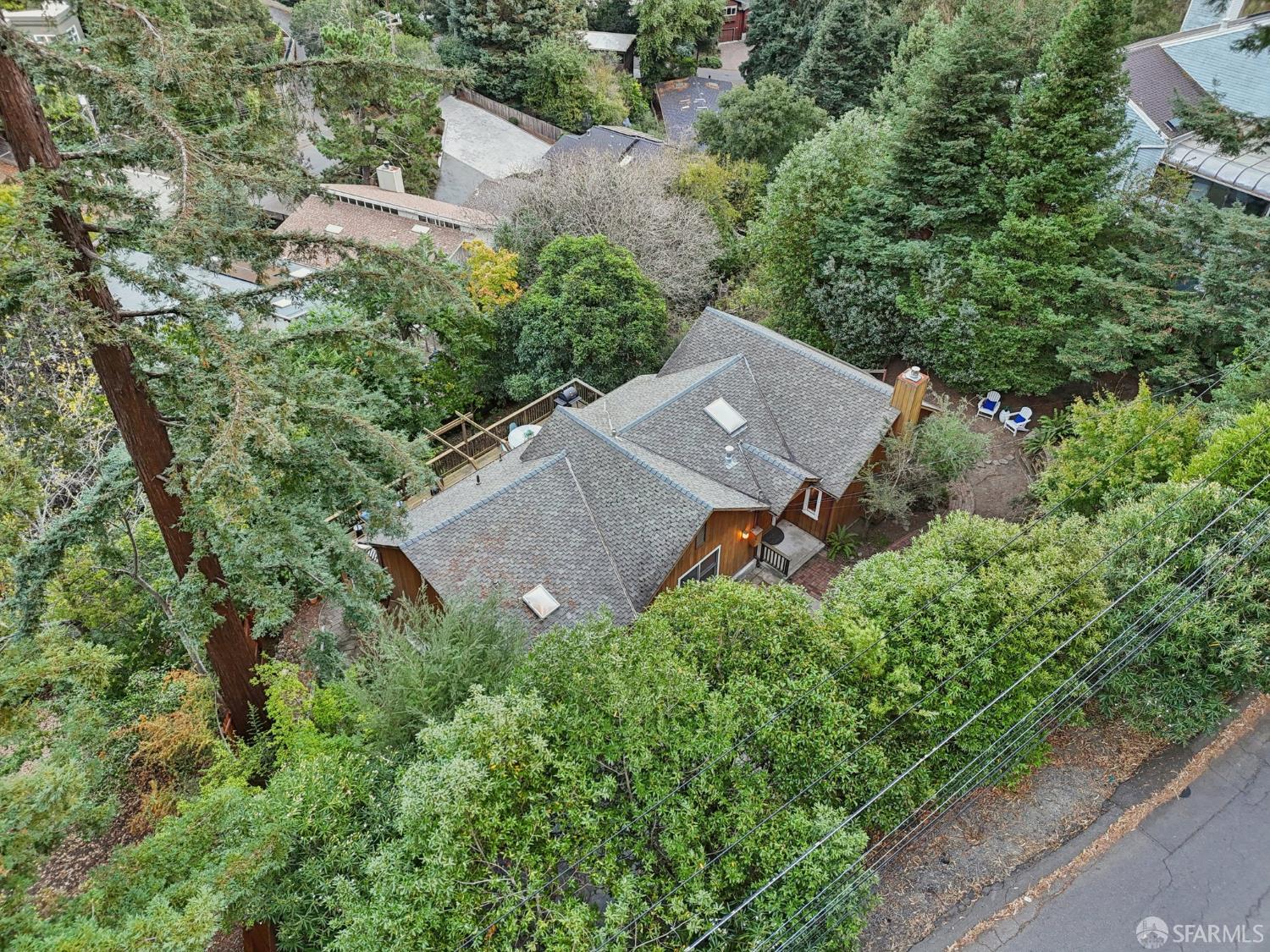 Detail Gallery Image 46 of 65 For 6891 Pinehaven Rd, Oakland,  CA 94611 - 3 Beds | 3 Baths