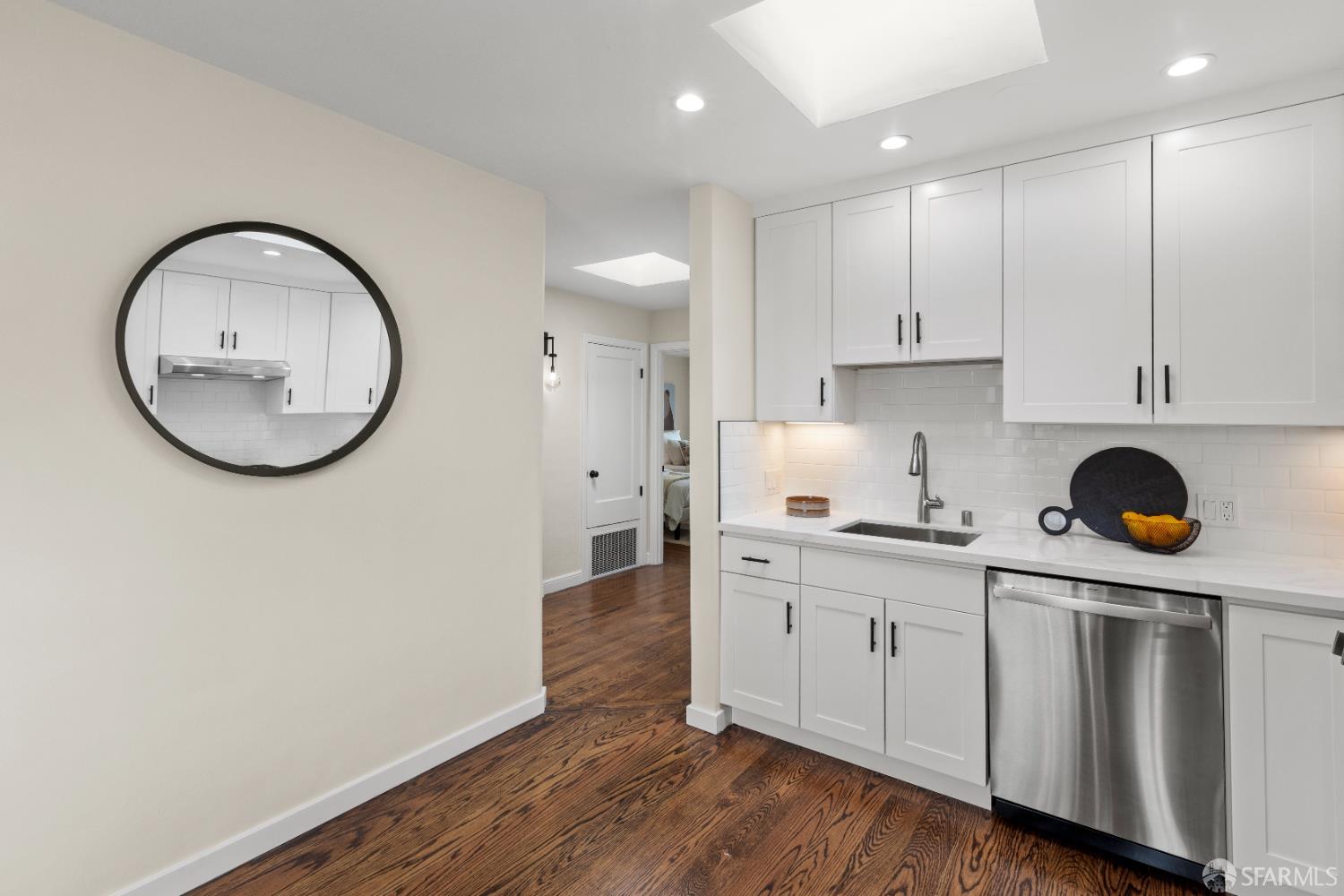 Detail Gallery Image 12 of 90 For 22 Tioga Ave, San Francisco,  CA 94134 - 3 Beds | 2 Baths