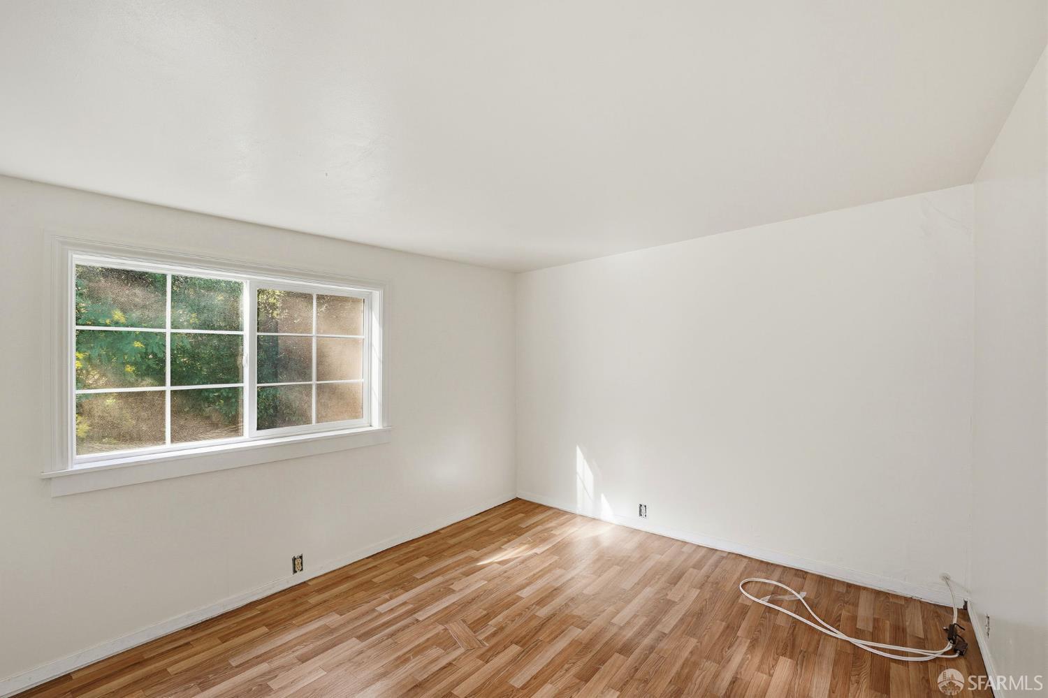 Detail Gallery Image 17 of 31 For 6383 Hillmont Dr, Oakland,  CA 94605 - 3 Beds | 1 Baths