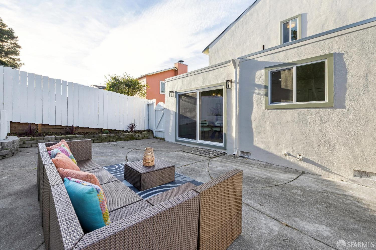 Detail Gallery Image 69 of 71 For 663 Foothill Dr, Pacifica,  CA 94044 - 3 Beds | 1/1 Baths