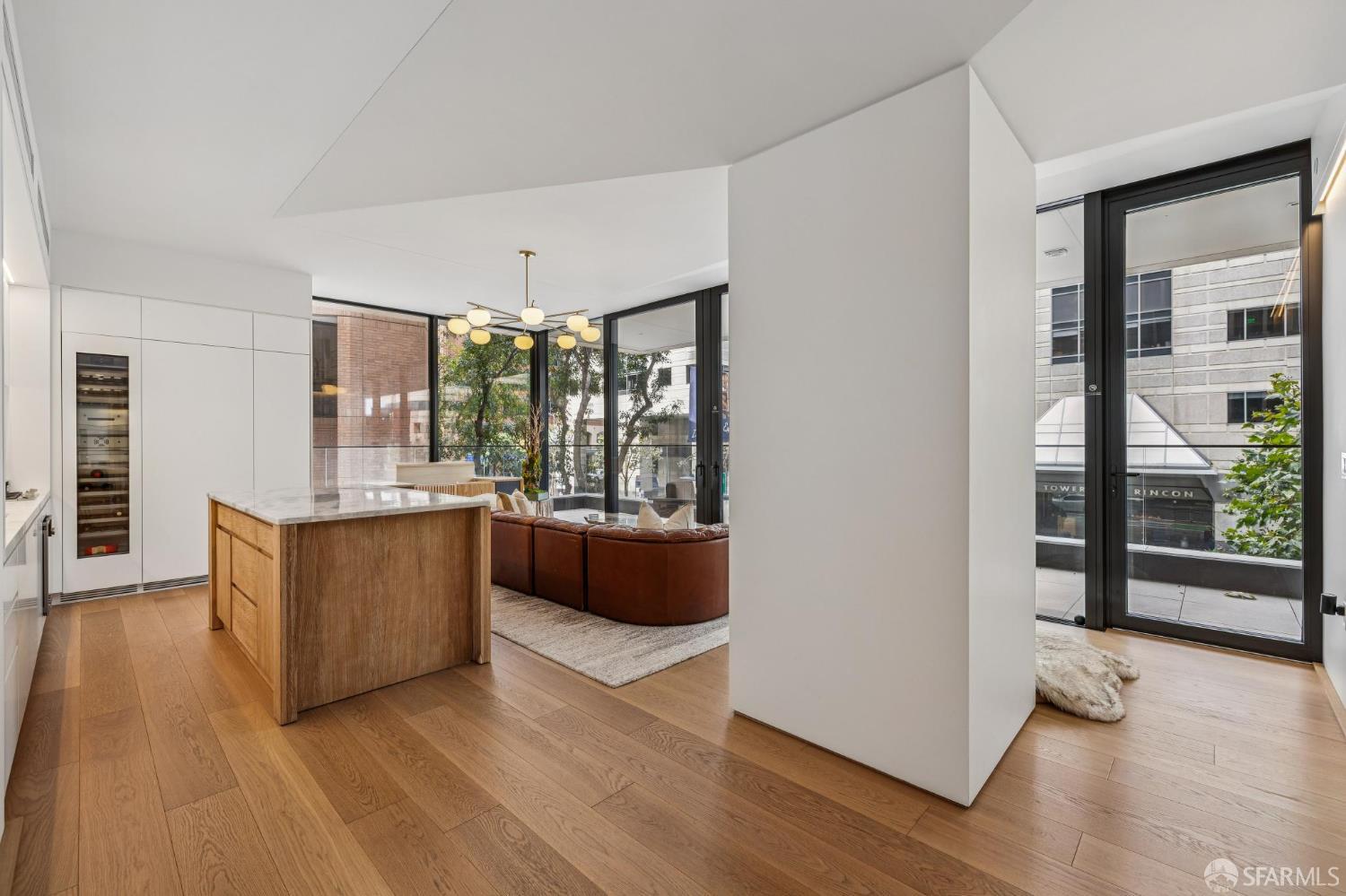 Detail Gallery Image 5 of 43 For 1 Steuart Ln #201,  San Francisco,  CA 94105 - 2 Beds | 2 Baths