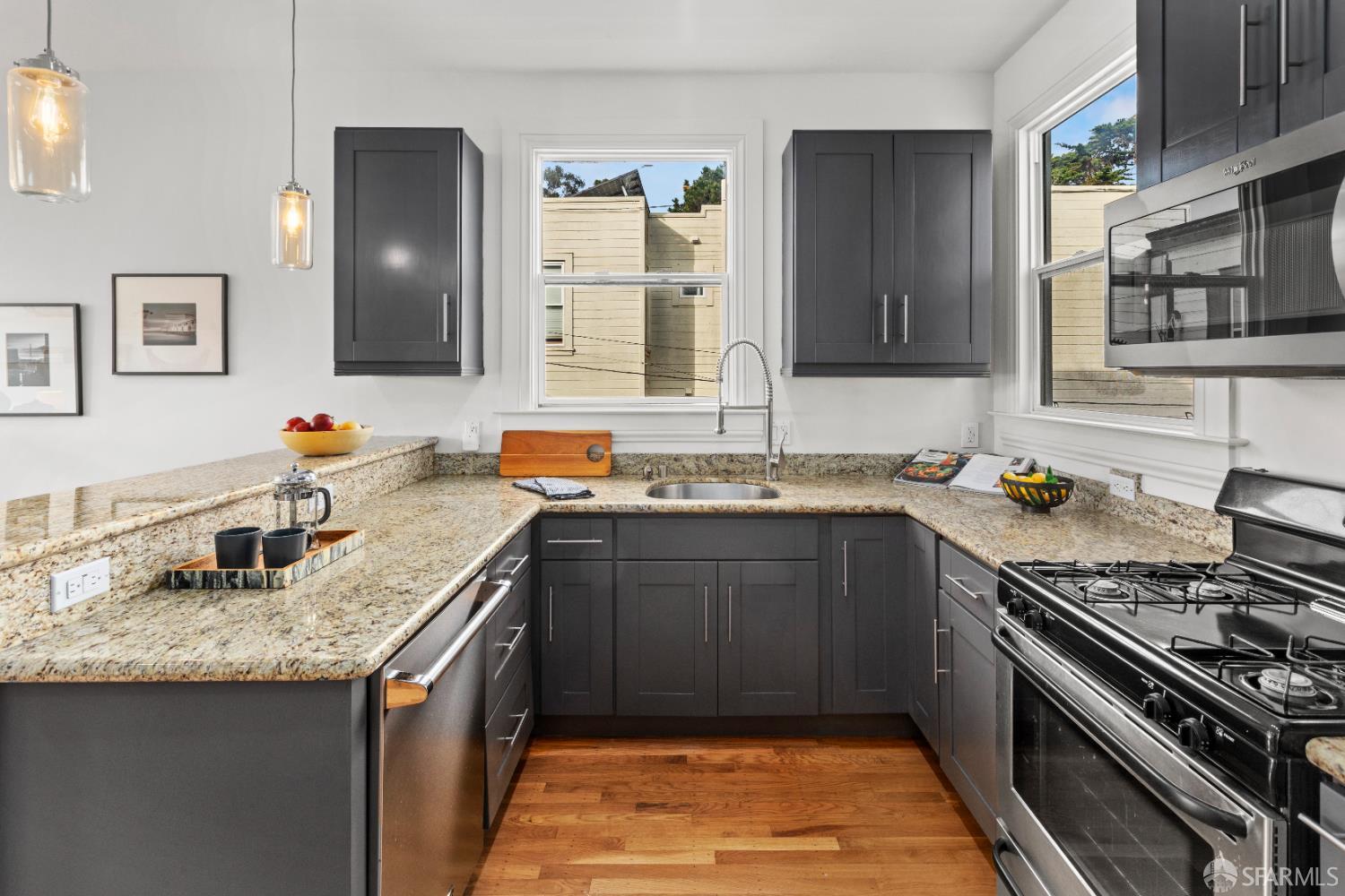 Photo #8: 426096591 Listing: Photo #8