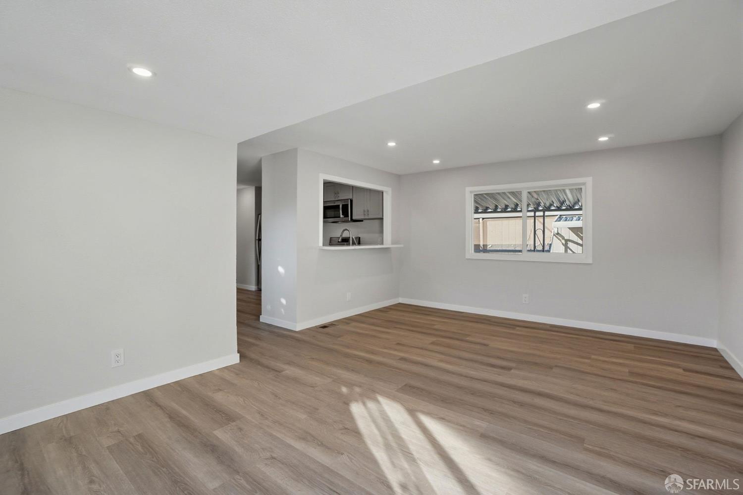 Detail Gallery Image 7 of 46 For 744 Treasure Dr, Bay Point,  CA 94565 - 2 Beds | 2 Baths