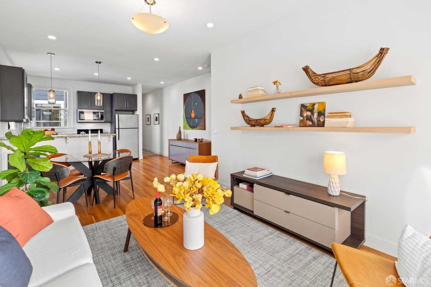 Photo #3: 426096591 Listing: Photo #3