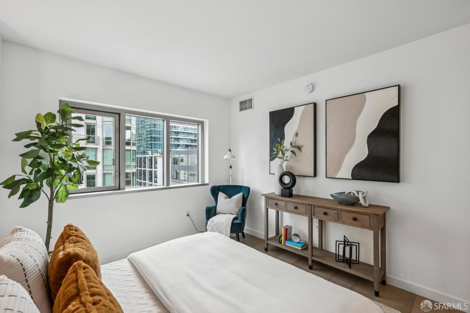 Photo #6: 425091395 Listing: Photo #6