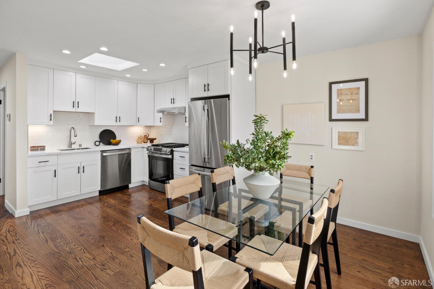 Detail Gallery Image 6 of 90 For 22 Tioga Ave, San Francisco,  CA 94134 - 3 Beds | 2 Baths