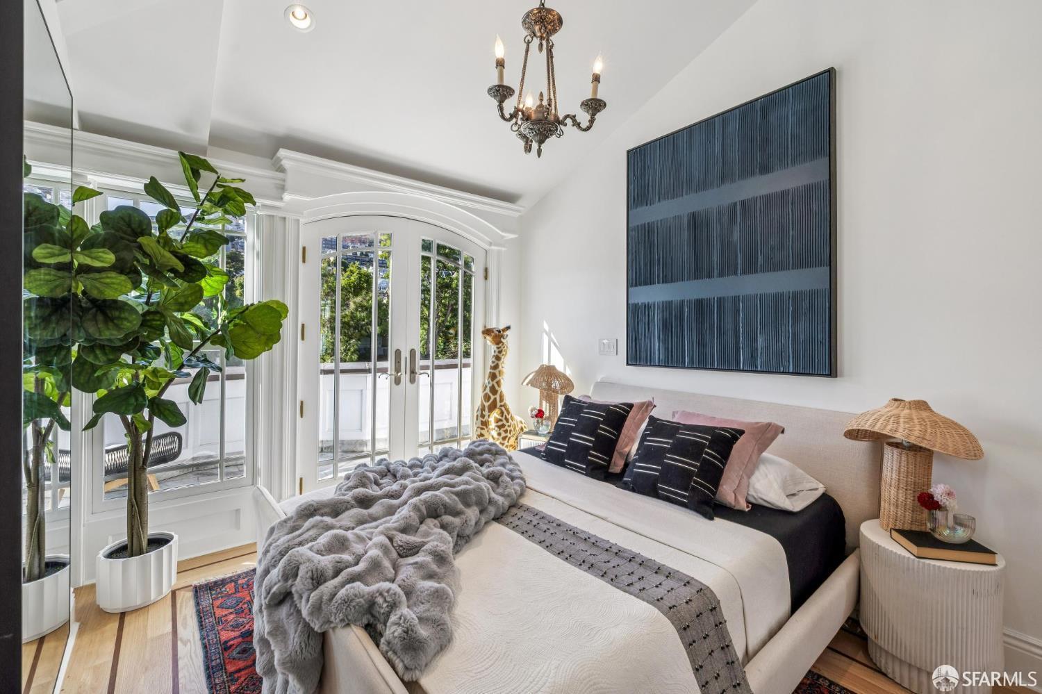 Detail Gallery Image 43 of 89 For 729 Douglass St, San Francisco,  CA 94114 - – Beds | – Baths