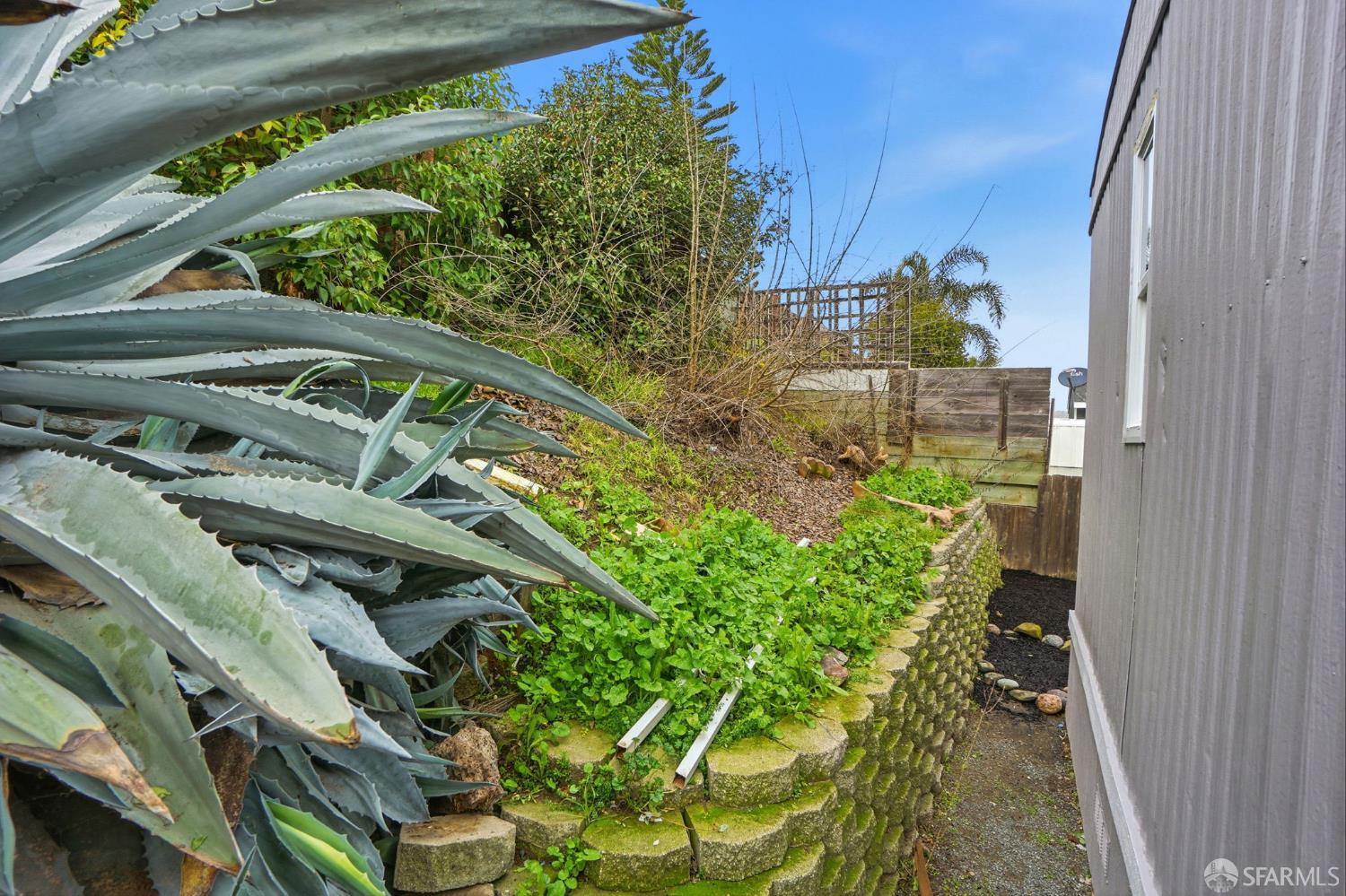 Detail Gallery Image 35 of 46 For 744 Treasure Dr, Bay Point,  CA 94565 - 2 Beds | 2 Baths