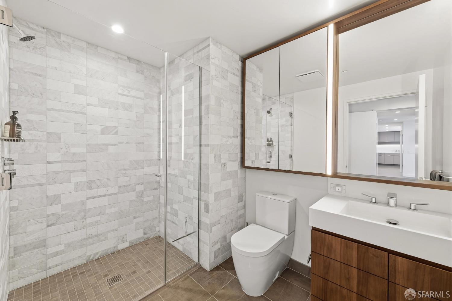 Photo #36: 426096196 Listing: Photo #36