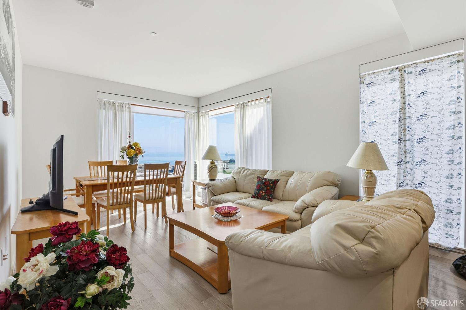 Detail Gallery Image 5 of 22 For 10 Kennedy Pl #201,  San Francisco,  CA 94124 - 1 Beds | 1 Baths