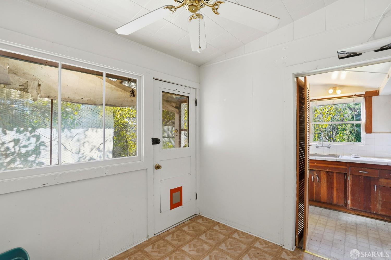 Detail Gallery Image 15 of 25 For 6391 Hillmont Dr, Oakland,  CA 94605 - 2 Beds | 1 Baths