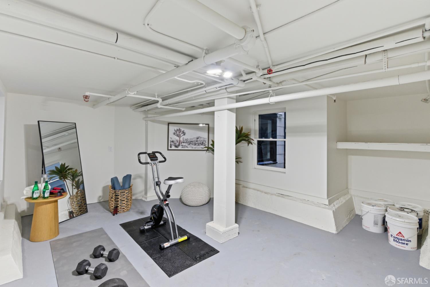 Detail Gallery Image 27 of 32 For 953 Leavenworth St, San Francisco,  CA 94109 - 3 Beds | 2 Baths