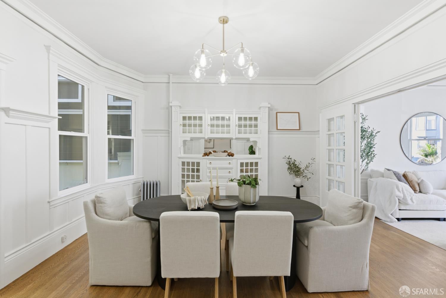 Detail Gallery Image 8 of 32 For 953 Leavenworth St, San Francisco,  CA 94109 - 3 Beds | 2 Baths