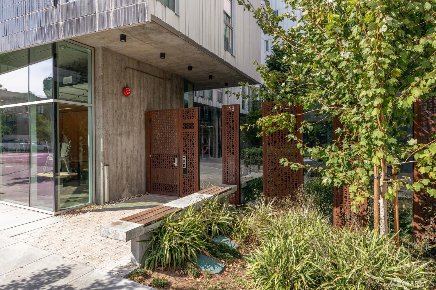 Photo #25: 425088388 Listing: Photo #25