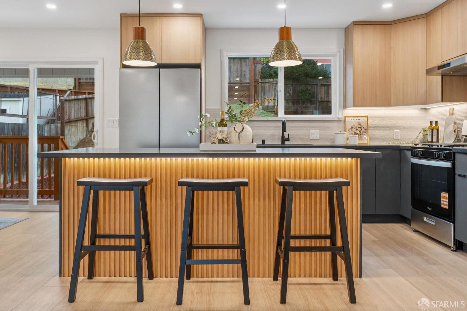 Detail Gallery Image 13 of 45 For 912 Wildwood Ave, Daly City,  CA 94015 - 3 Beds | 1 Baths