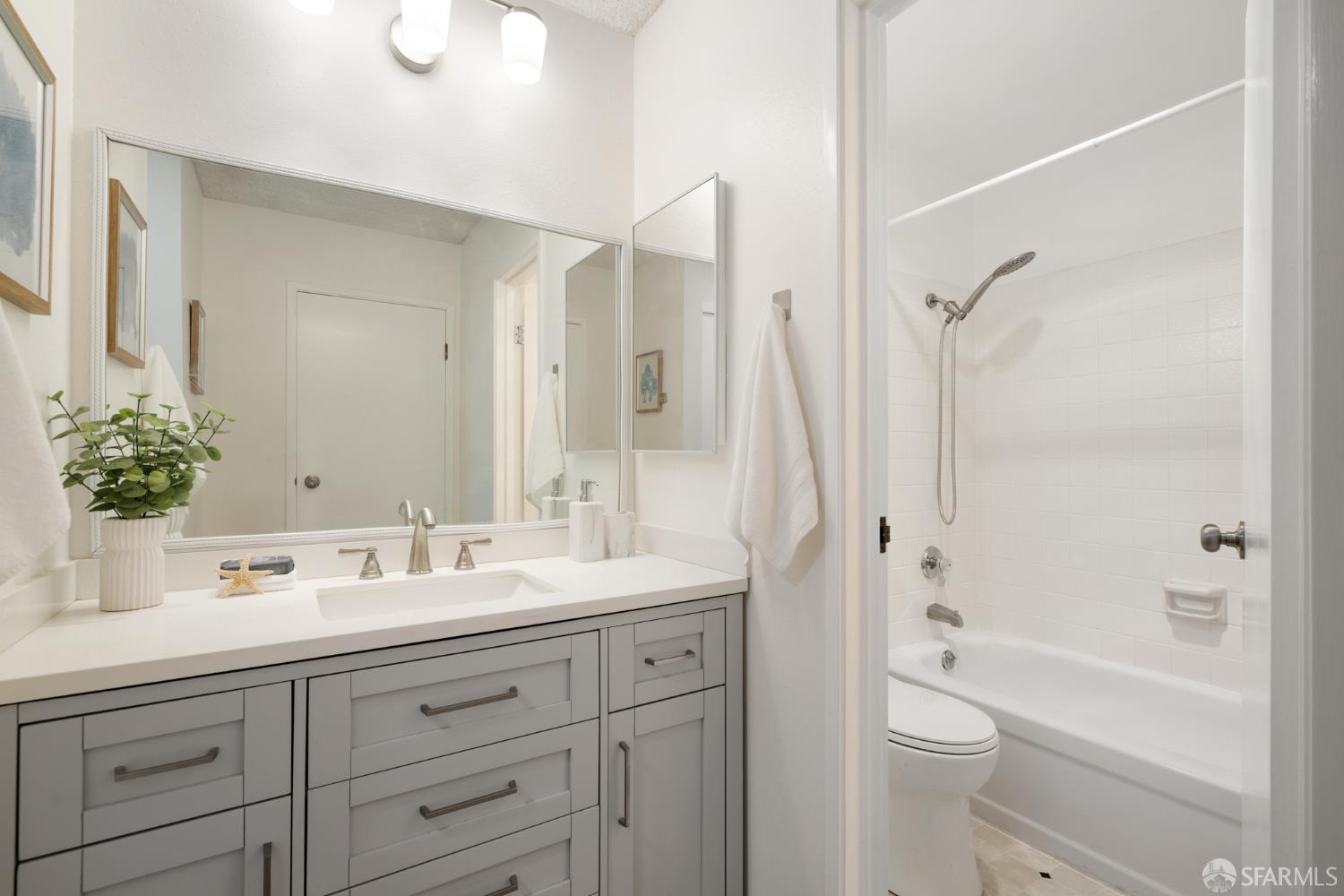 Detail Gallery Image 18 of 23 For 15 Red Rock Way #N207,  San Francisco,  CA 94131 - 0 Beds | 1 Baths