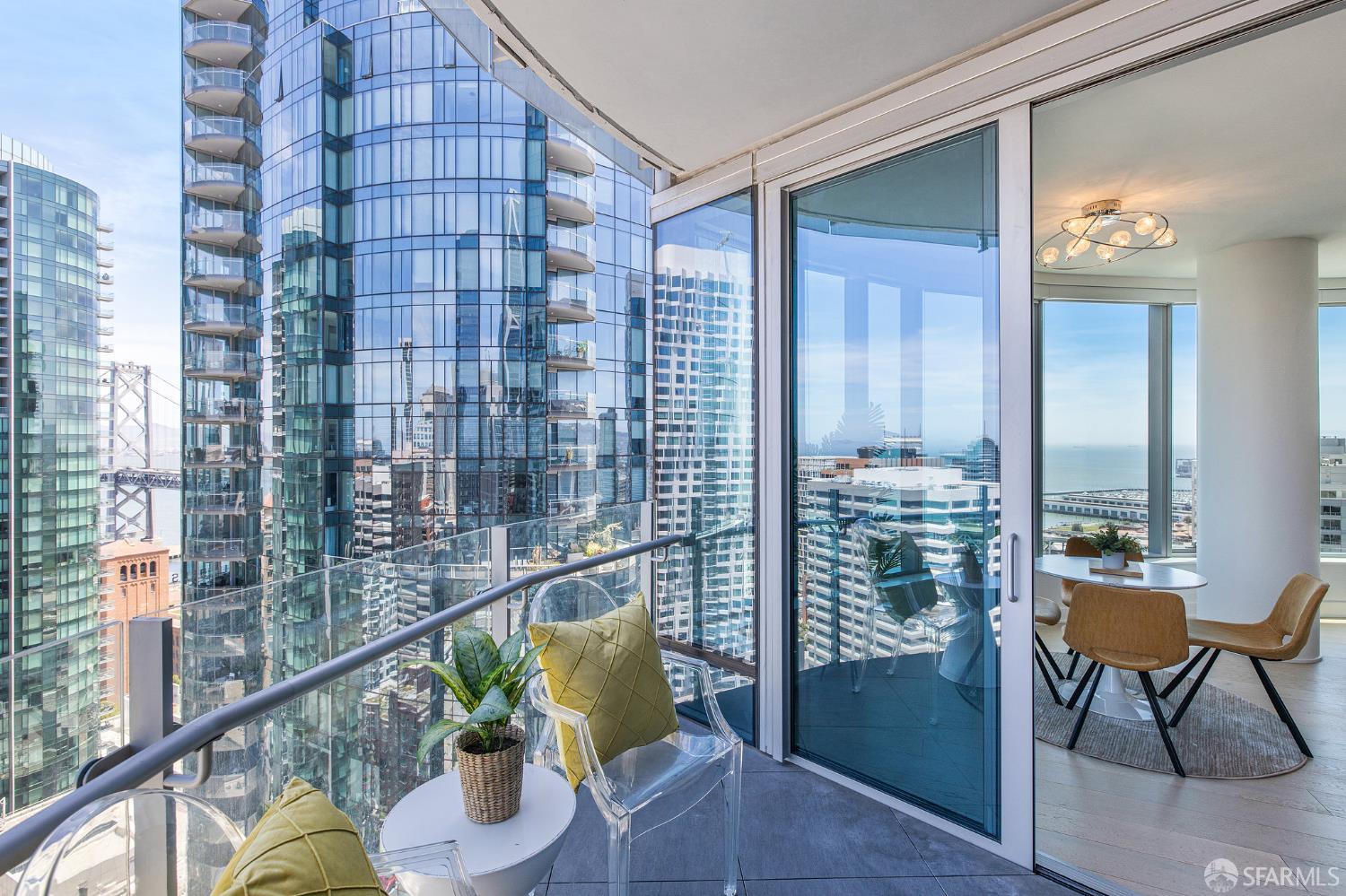 Detail Gallery Image 13 of 46 For 201 Folsom St 16e,  San Francisco,  CA 94105 - 2 Beds | 2 Baths