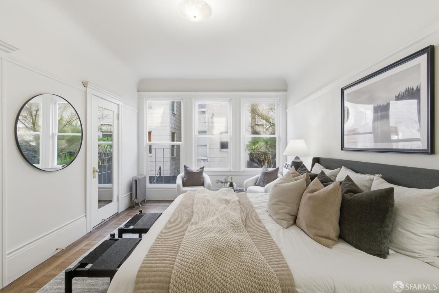 Detail Gallery Image 23 of 32 For 953 Leavenworth St, San Francisco,  CA 94109 - 3 Beds | 2 Baths