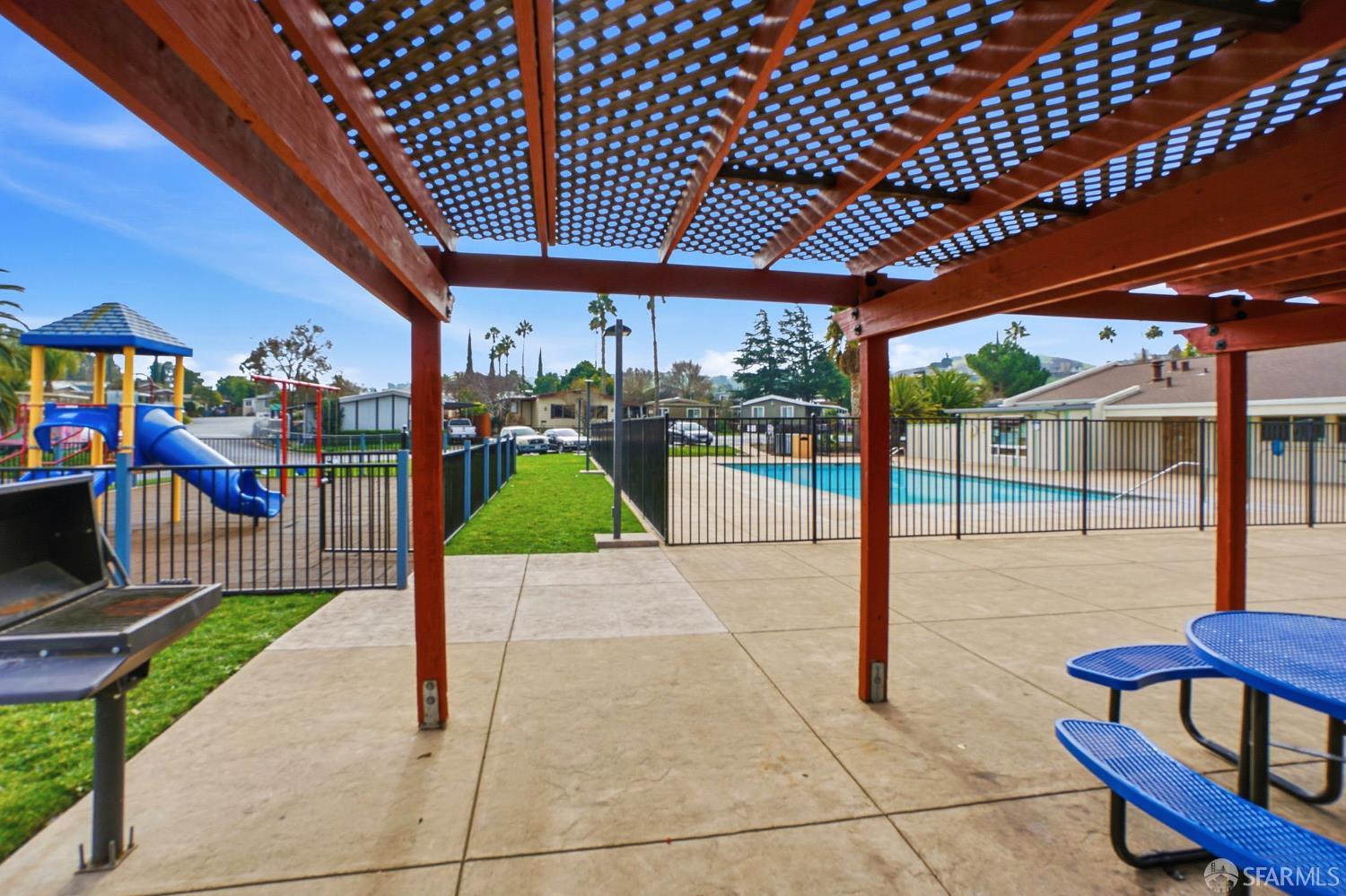 Detail Gallery Image 42 of 46 For 744 Treasure Dr, Bay Point,  CA 94565 - 2 Beds | 2 Baths