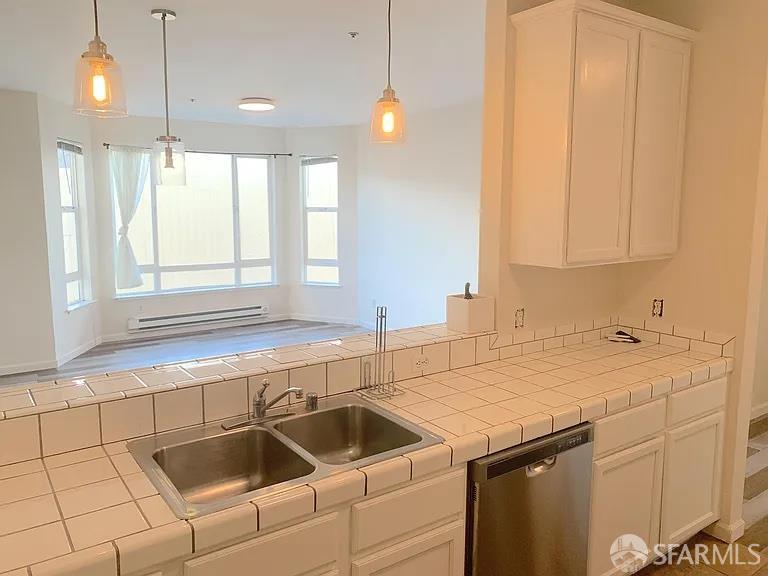 Detail Gallery Image 5 of 17 For 5810 Mission St #404,  San Francisco,  CA 95762 - 2 Beds | 2 Baths