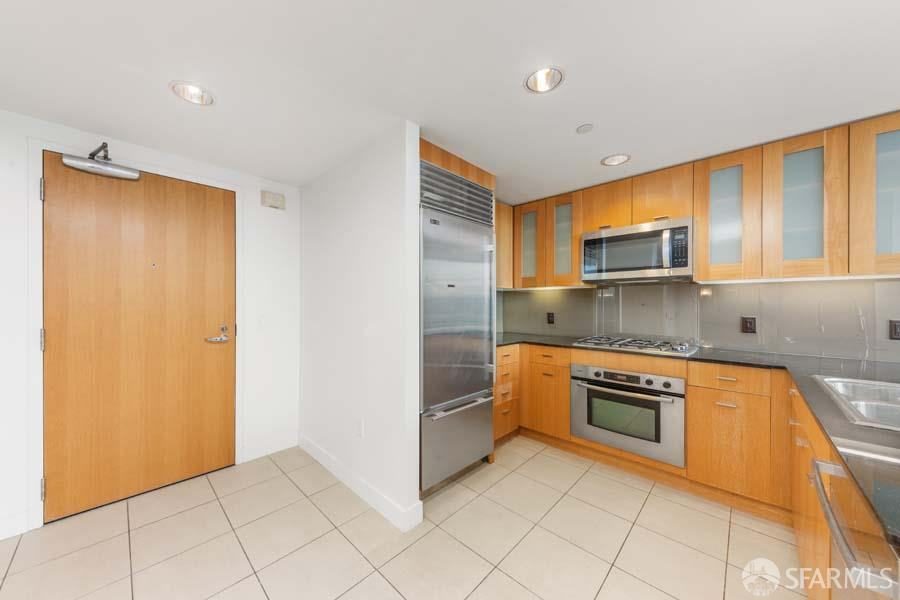 Detail Gallery Image 4 of 19 For 333 1st St #2003,  San Francisco,  CA 94105 - 1 Beds | 1 Baths