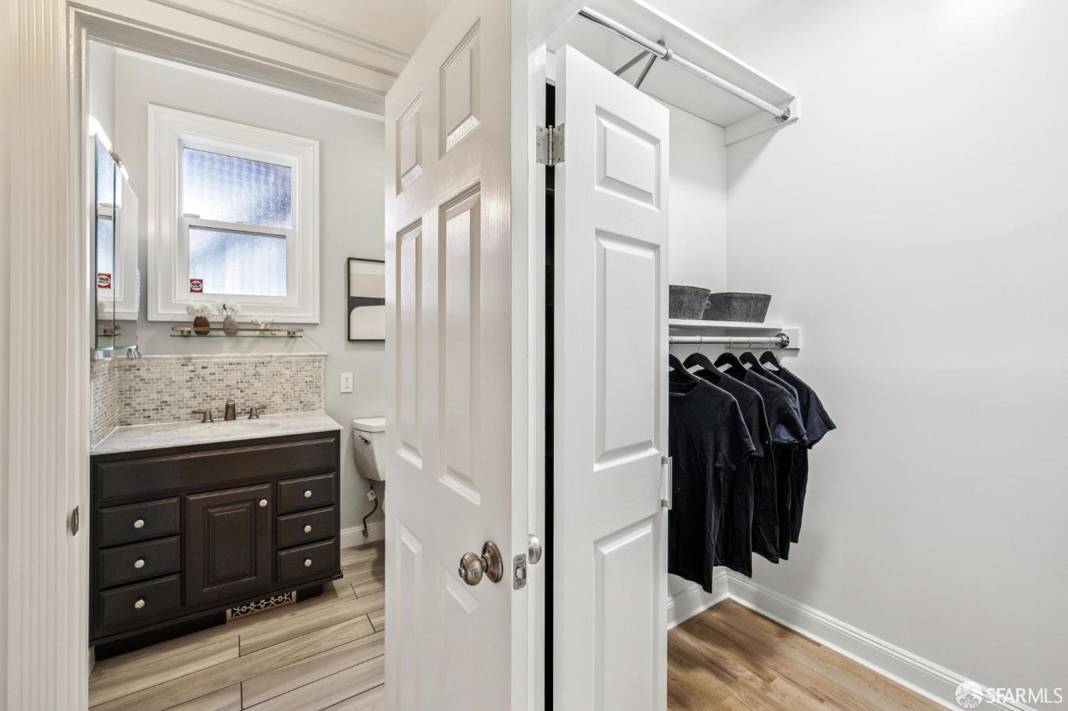 Detail Gallery Image 28 of 42 For 729 Douglass St a,  San Francisco,  CA 94114 - 2 Beds | 2 Baths