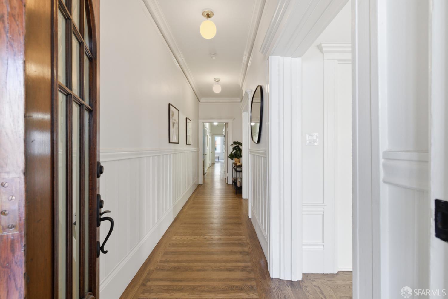 Detail Gallery Image 4 of 32 For 953 Leavenworth St, San Francisco,  CA 94109 - 3 Beds | 2 Baths