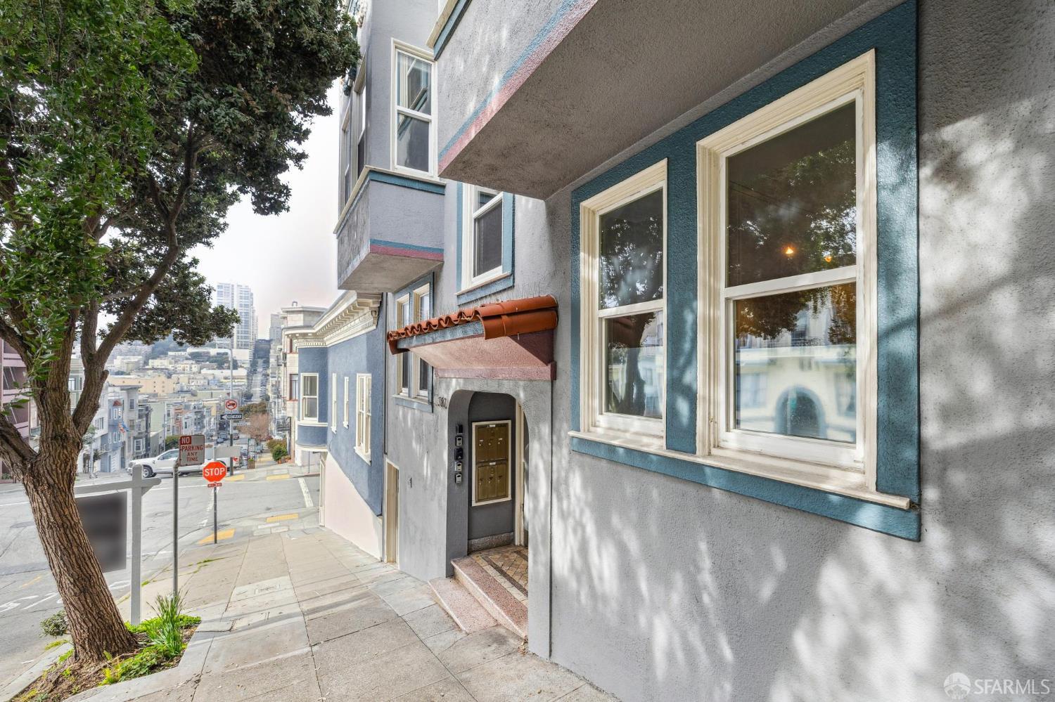 Photo #2: 426097602 Listing: Photo #2