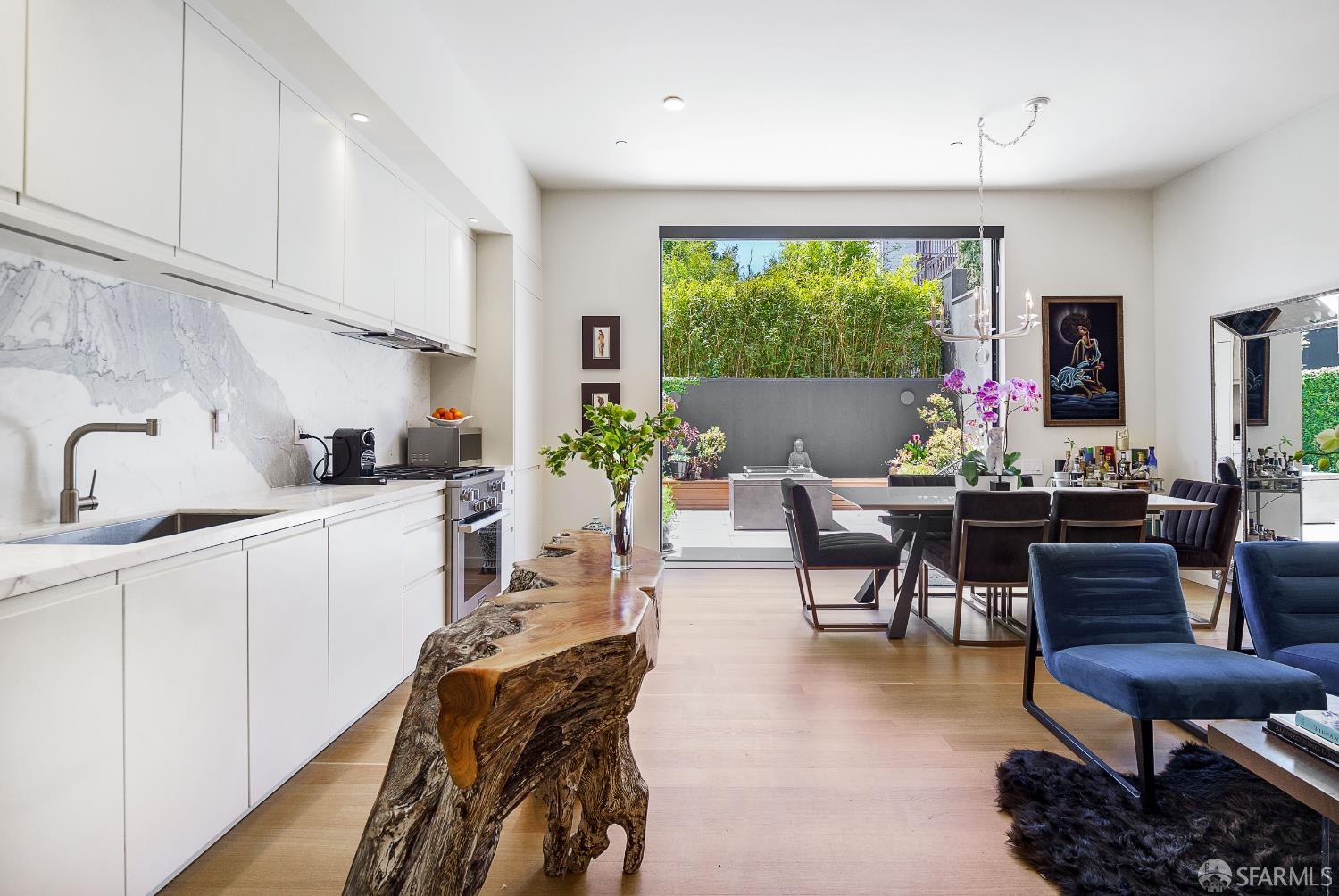 Photo #1: 426096296 Listing: Photo #1