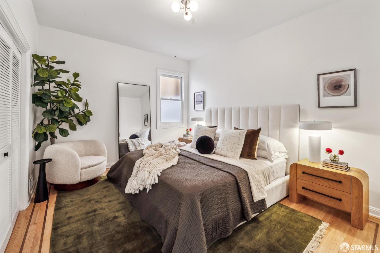 Detail Gallery Image 10 of 42 For 729 Douglass St a,  San Francisco,  CA 94114 - 2 Beds | 2 Baths