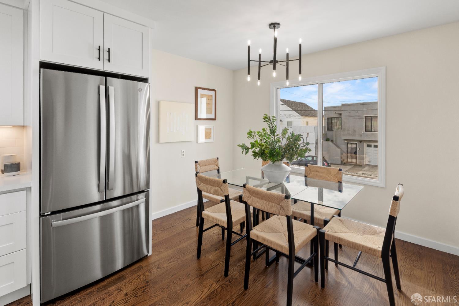 Detail Gallery Image 8 of 90 For 22 Tioga Ave, San Francisco,  CA 94134 - 3 Beds | 2 Baths