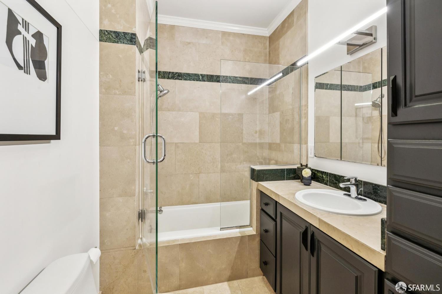 Detail Gallery Image 59 of 89 For 729 Douglass St, San Francisco,  CA 94114 - – Beds | – Baths