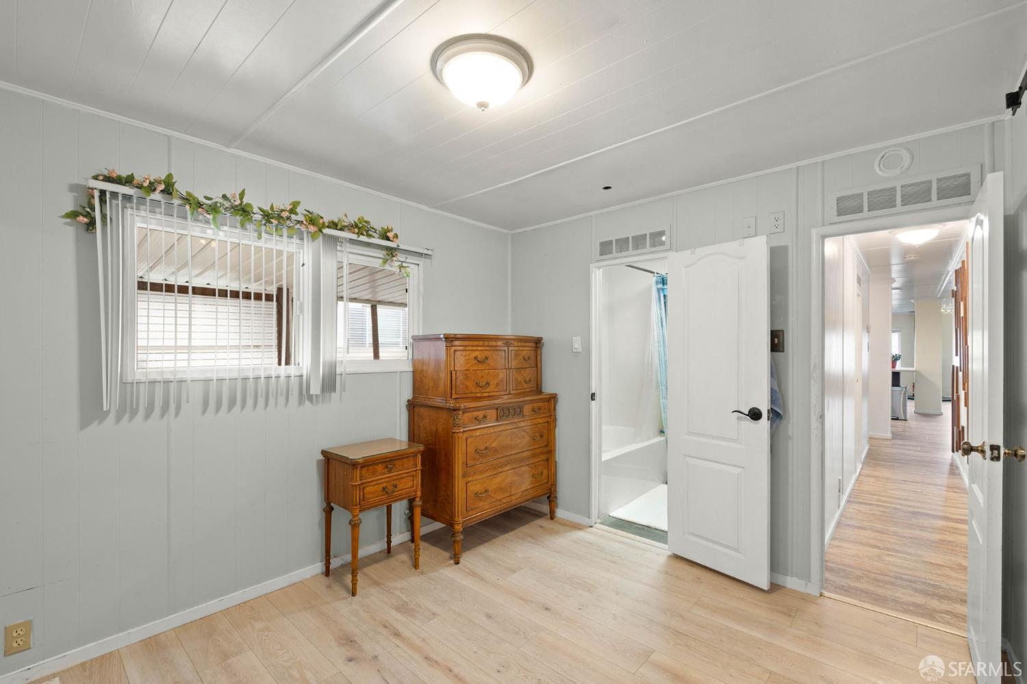 Detail Gallery Image 16 of 23 For 42 Galloway Dr, Concord,  CA 94518 - 3 Beds | 2 Baths